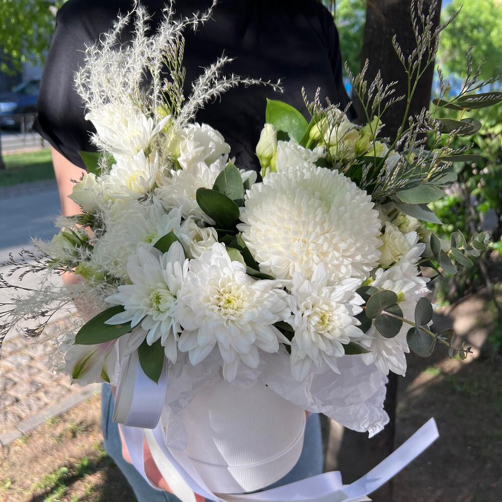 Цветы в коробке "Амбрелла" Цветы в коробке "Амбрелла"